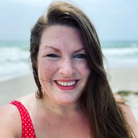 Profile Picture of Jade Parsons (@fallcreek) on Poshmark