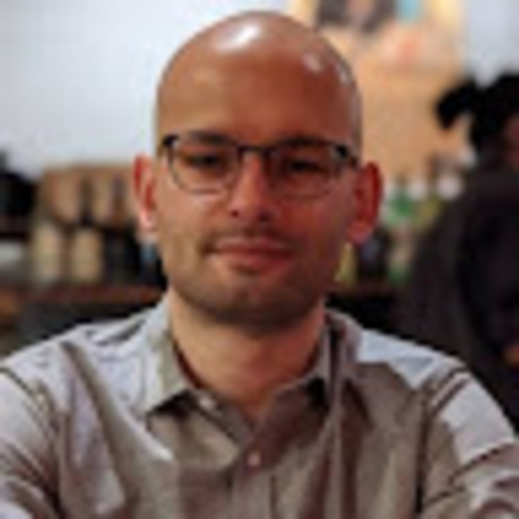 Profile Picture of Peter Bakalski (@pbakalski) on Poshmark