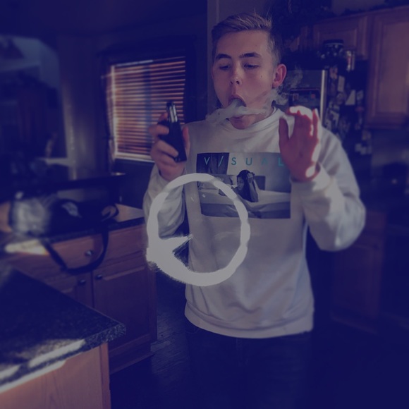 Austin Hellgren - Poshmark Profile Picture of Austin Hellgren (@austin1823) on Poshmark