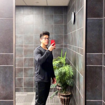 Profile Picture of Michael Rivas (@Mister_Rivas) on Twitter