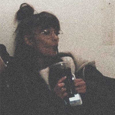 Profile Picture of Ariana Videos (@ariianavideos) on Twitter