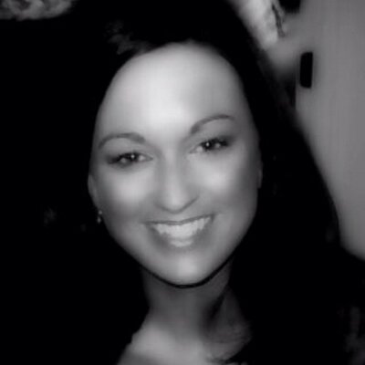 Profile Picture of Wendy Nye (@Playfull_Ivy) on Twitter