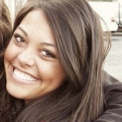 Profile Picture of Ruby Eloise (@RubyWellRead) on Twitter