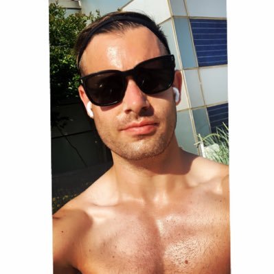 Profile Picture of Josh (@JoshBates) on Twitter