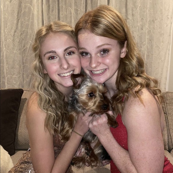 Profile Picture of Kailey Amedio (@kailey_amedio) on Poshmark