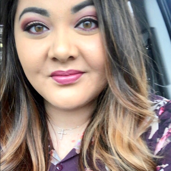 Profile Picture of Mandy Evans (@evansar) on Poshmark