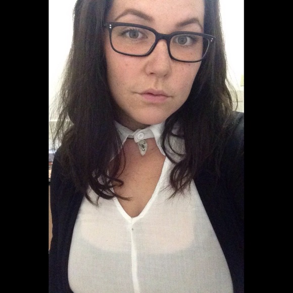 Profile Picture of Michelle Bransfield (@babyybrutal) on Poshmark