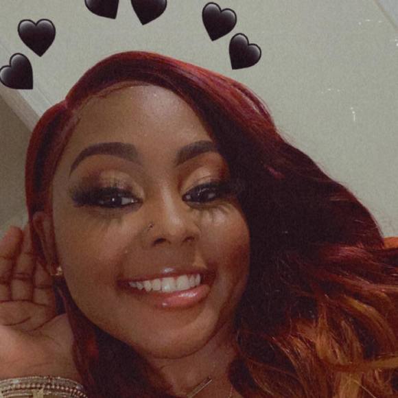 Nakhaia Archangel - Poshmark Profile Picture of Nakhaia Archangel (@nakhaiaa) on Poshmark