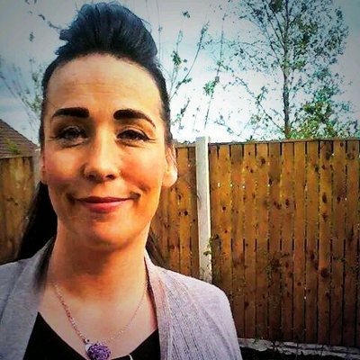 Profile Picture of Ruth Alexander (@ruthbabyknits) on Twitter