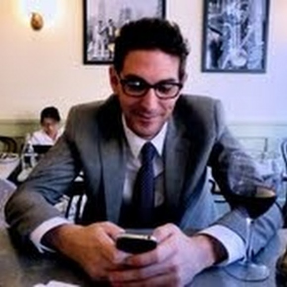 Profile Picture of Jonathan Hochman (@j_hochman) on Poshmark