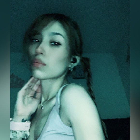 Profile Picture of Isabel Ordaz (@bbisabel01) on Poshmark