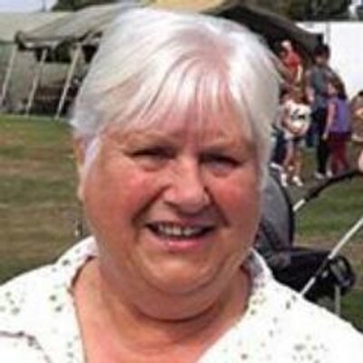 Profile Picture of Chrissy Stewart (@cobholmlady) on Twitter