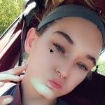 Melanie Halladay - Instagram Profile Picture of Melanie Halladay (@melanienichole23) on Instagram