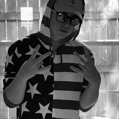 Profile Picture of Kris Skinner (@Krxstxphxr) on Twitter