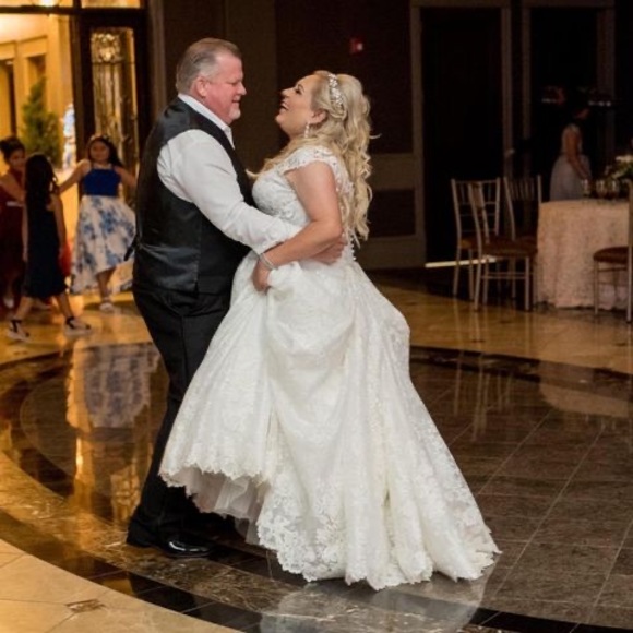 Profile Picture of Phillip Nelson (@phillipnelso547) on Poshmark