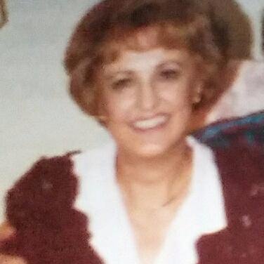 Profile Picture of Gretchen Miller (@2mikki22) on Twitter