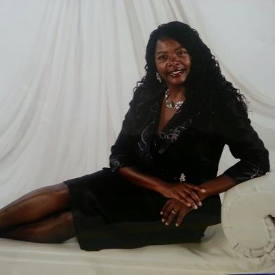 Profile Picture of #ClassyladyAndrews (@SmithCarlis) on Twitter