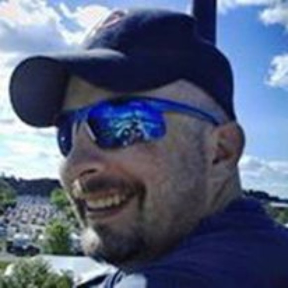 Ron Larson - Poshmark Profile Picture of Ron Larson (@nytetrain) on Poshmark