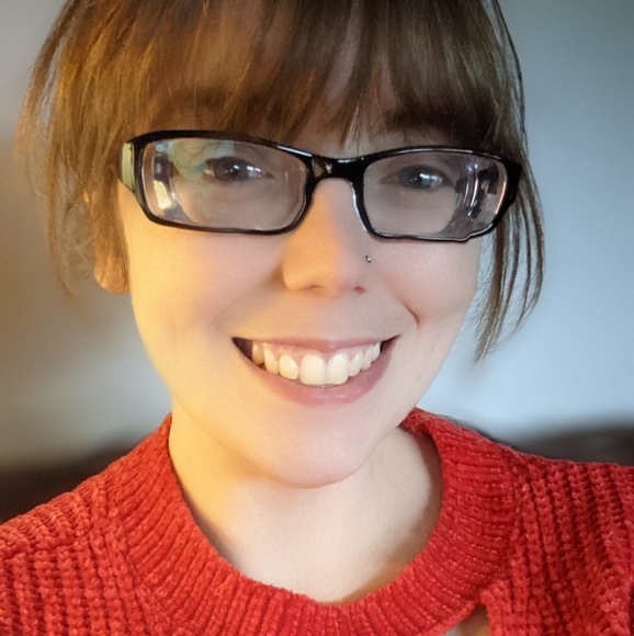 Profile Picture of Ariel Rodrick (@airycardinal) on Poshmark