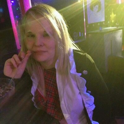 Profile Picture of Zoe Finch (@Zoe_Finch89) on Twitter