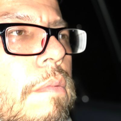 Profile Picture of Aveugle (@edwin_les_yeux) on Twitter