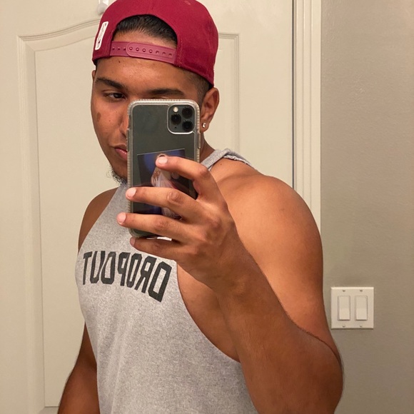 Profile Picture of Jimmy Fernandez (@jimmy_fernandez) on Poshmark
