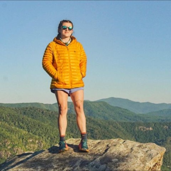 Victoria Ashby - Poshmark Profile Picture of Victoria Ashby (@vashby98) on Poshmark