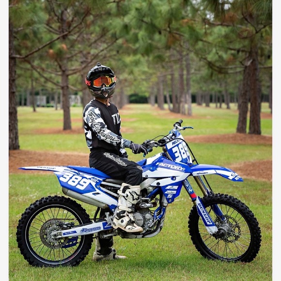 Profile Picture of Bailey Relford (@baileyrelford) on Poshmark