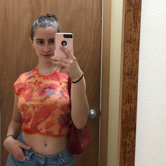 Profile Picture of Camille Lagrua (@clagrua33) on Poshmark