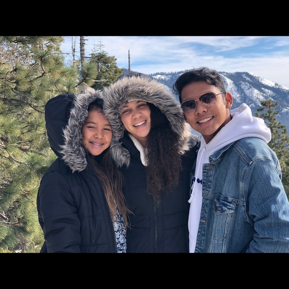 Profile Picture of Jimean Vallente (@jimeanmar) on Poshmark