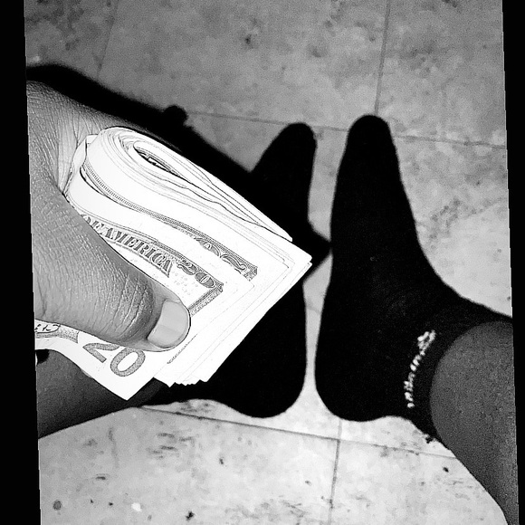 Profile Picture of David Cotton (@davidcotton917) on Poshmark