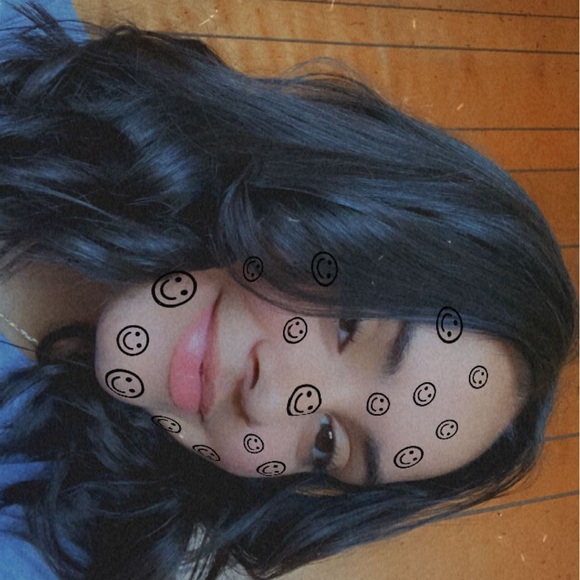 Profile Picture of Marilee Benitez (@marileebenitez) on Poshmark