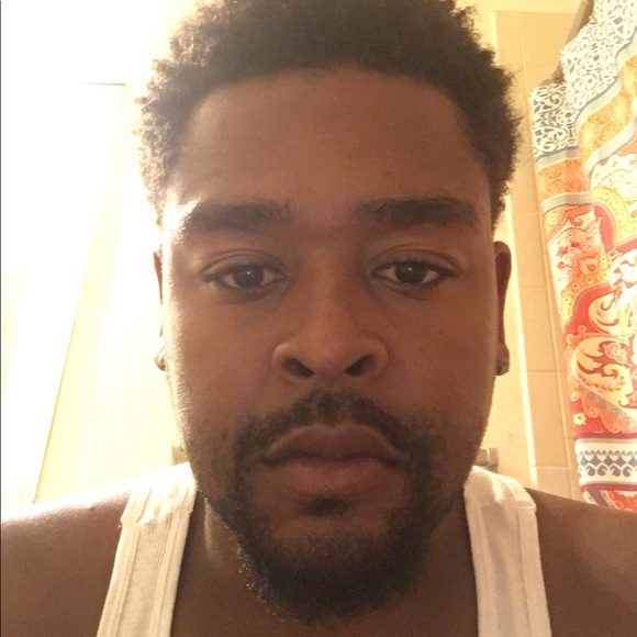 Profile Picture of Corey Hopkins (@lilcorey11) on Poshmark