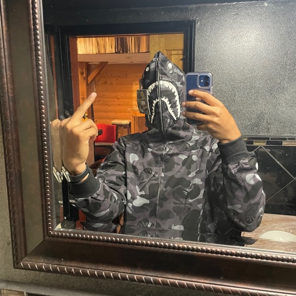 Profile Picture of Daraon Moore (@daraonm) on Poshmark