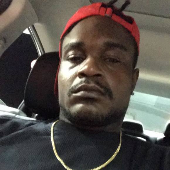 Profile Picture of Devon Epps (@dmarquis88) on Poshmark