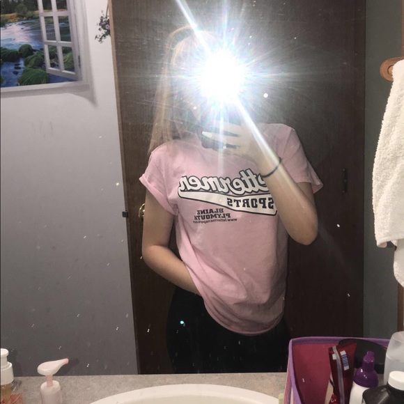 Profile Picture of Angelica Tossey (@angelicatossey) on Poshmark