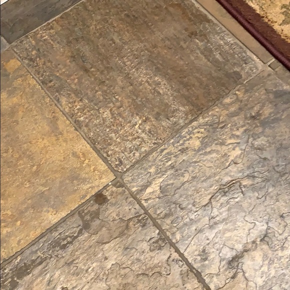 Profile Picture of Dawn Suarez (@ds2boysmom) on Poshmark