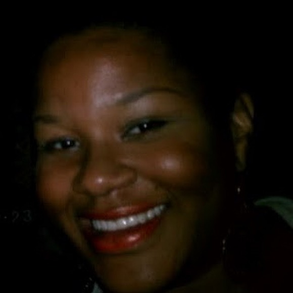 Profile Picture of J Armstrong (@tsu_girl248) on Poshmark