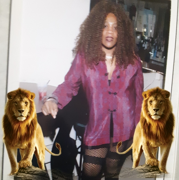 Profile Picture of Marietta Fickling (@mfickling) on Poshmark
