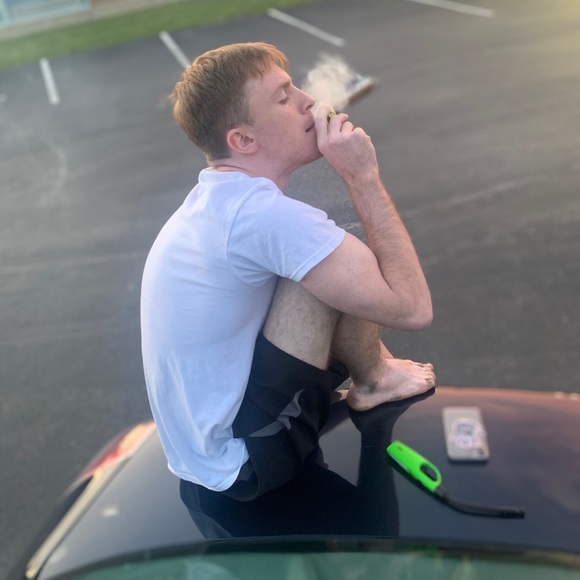 Brendan Kirts - Poshmark Profile Picture of Brendan Kirts (@bkirts01) on Poshmark