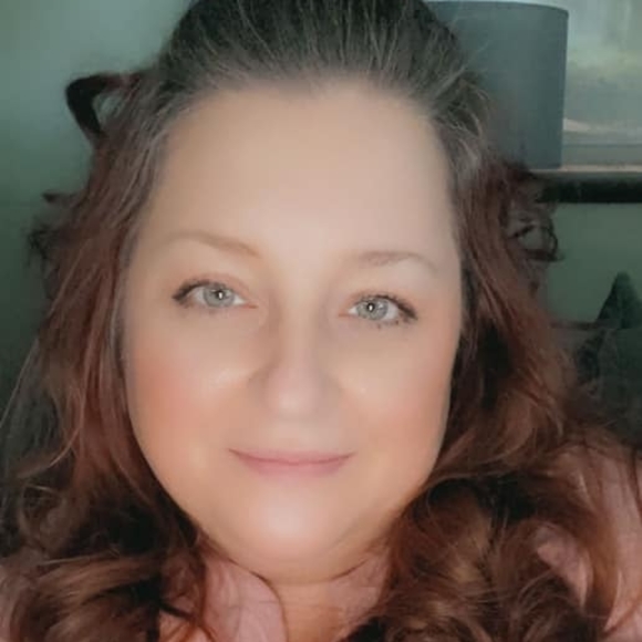 Profile Picture of Heather Neal (@daleheat2010) on Poshmark