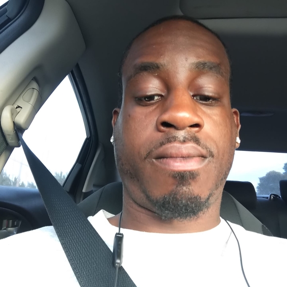 Profile Picture of Micky Mckoy (@admckoy1991) on Poshmark