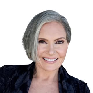 Profile Picture of Susan Allen (@susanallenmedium) on Instagram