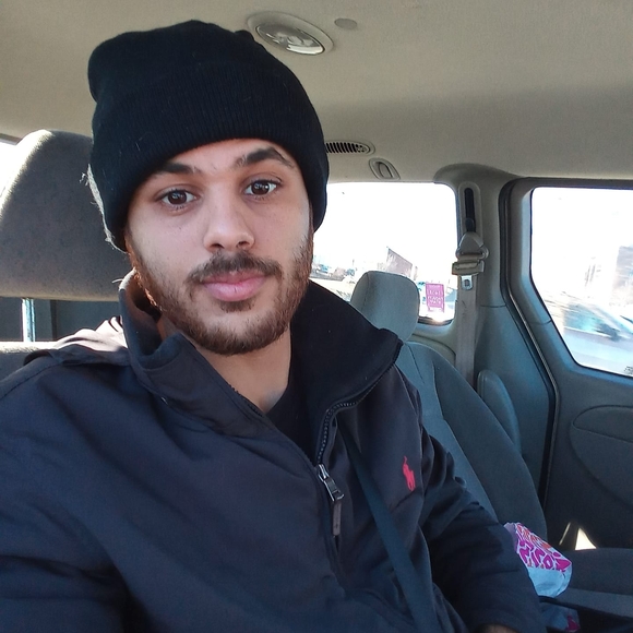 Profile Picture of Mohamed Alghazali (@moearkadia) on Poshmark