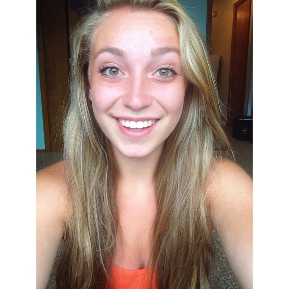 Profile Picture of Claudia Westby (@claudlovesatl) on Poshmark