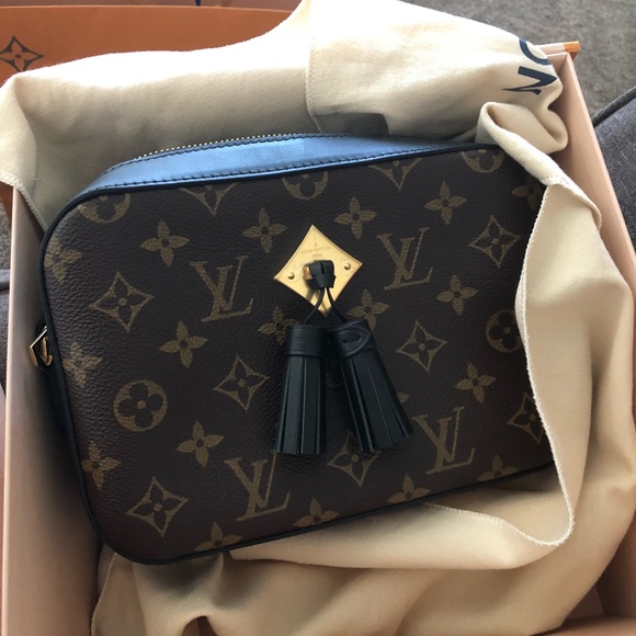 Profile Picture of Cicely Williams (@cj9961) on Poshmark