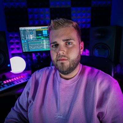 Profile Picture of Chris Yardley (@chris_yardley) on Twitter