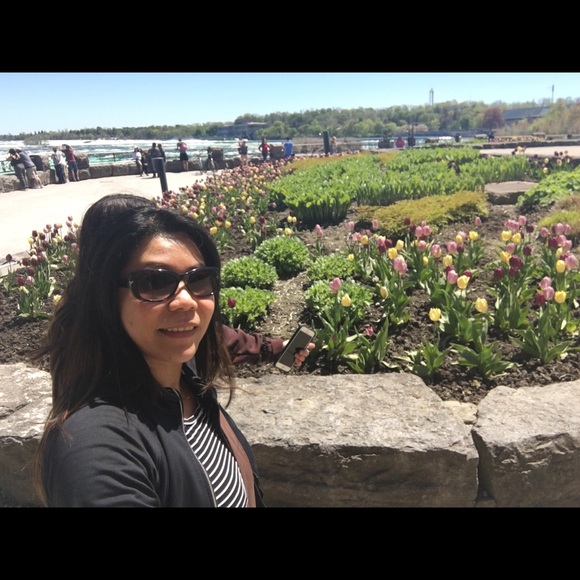 Julie ann Jison - Poshmark Profile Picture of Julie ann Jison (@j_jison) on Poshmark