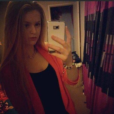 Profile Picture of Isabel Walker (@Isabelwalker013) on Twitter