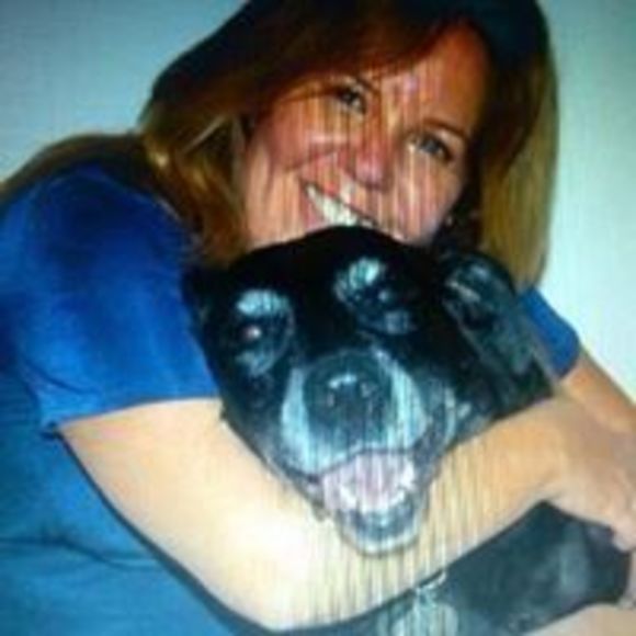 Profile Picture of Christi Lindsay (@christidawn77) on Poshmark